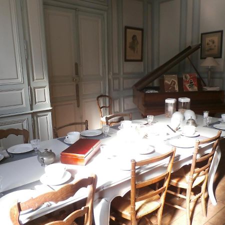 La Maison Xviiie Μουλέν Εξωτερικό φωτογραφία